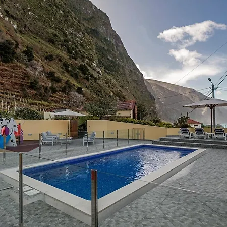 Solar Do Tomas By An Island Apart Chalet *