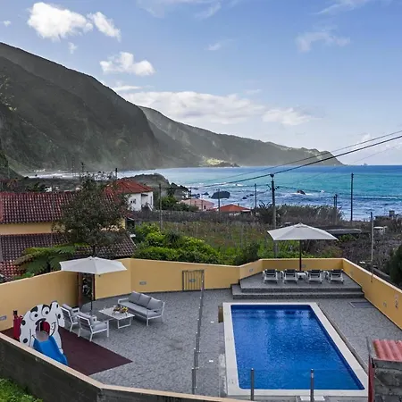 Chalet Solar Do Tomas By An Island Apart