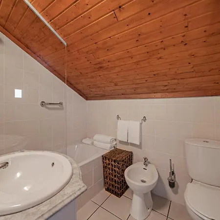 Chalet Solar Do Tomas By An Island Apart